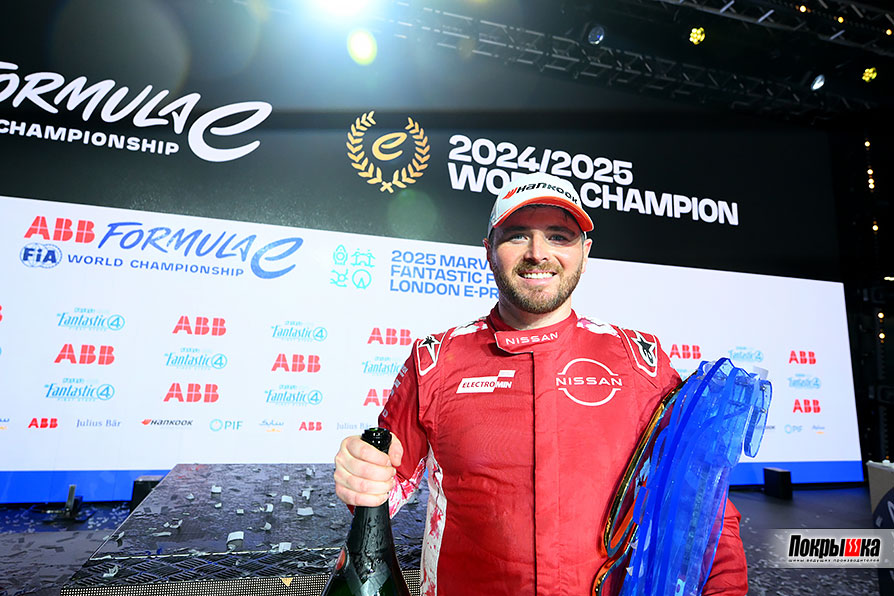 Роуленд стал новым чемпионом Формулы E